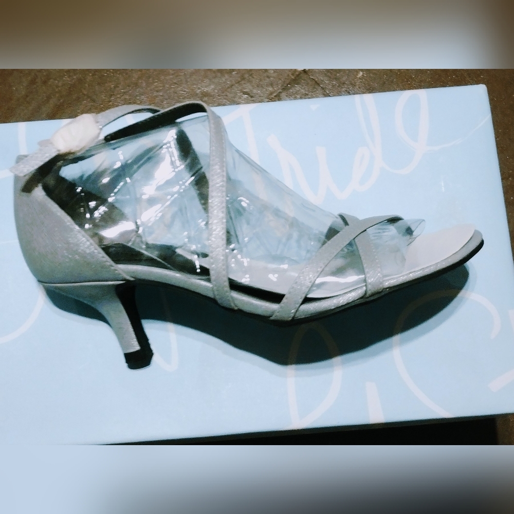 Life Stride Heels